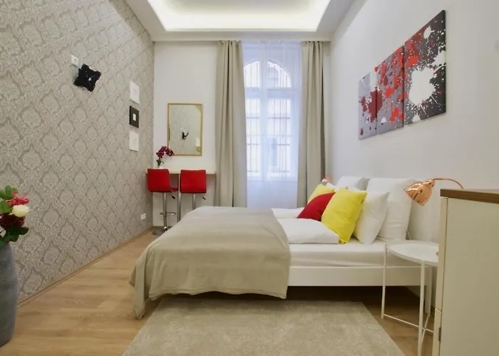 St. King 11 * Budapest